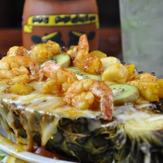 Piña Rellena